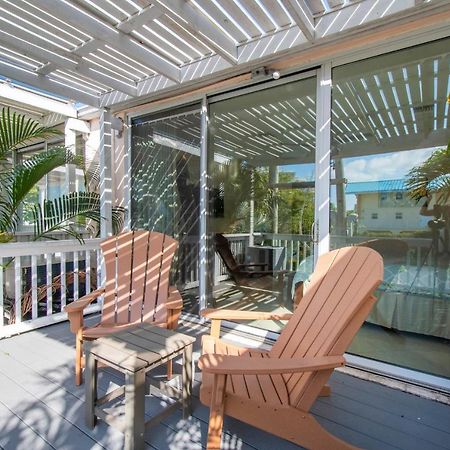 Beach Living At Island Pine Villas Blaw George Town Kültér fotó