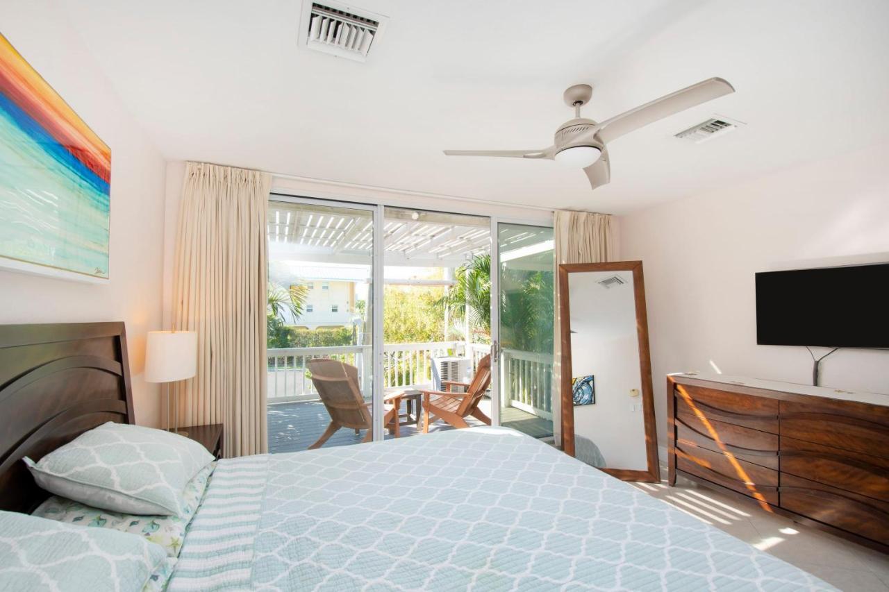 Beach Living At Island Pine Villas Blaw George Town Kültér fotó
