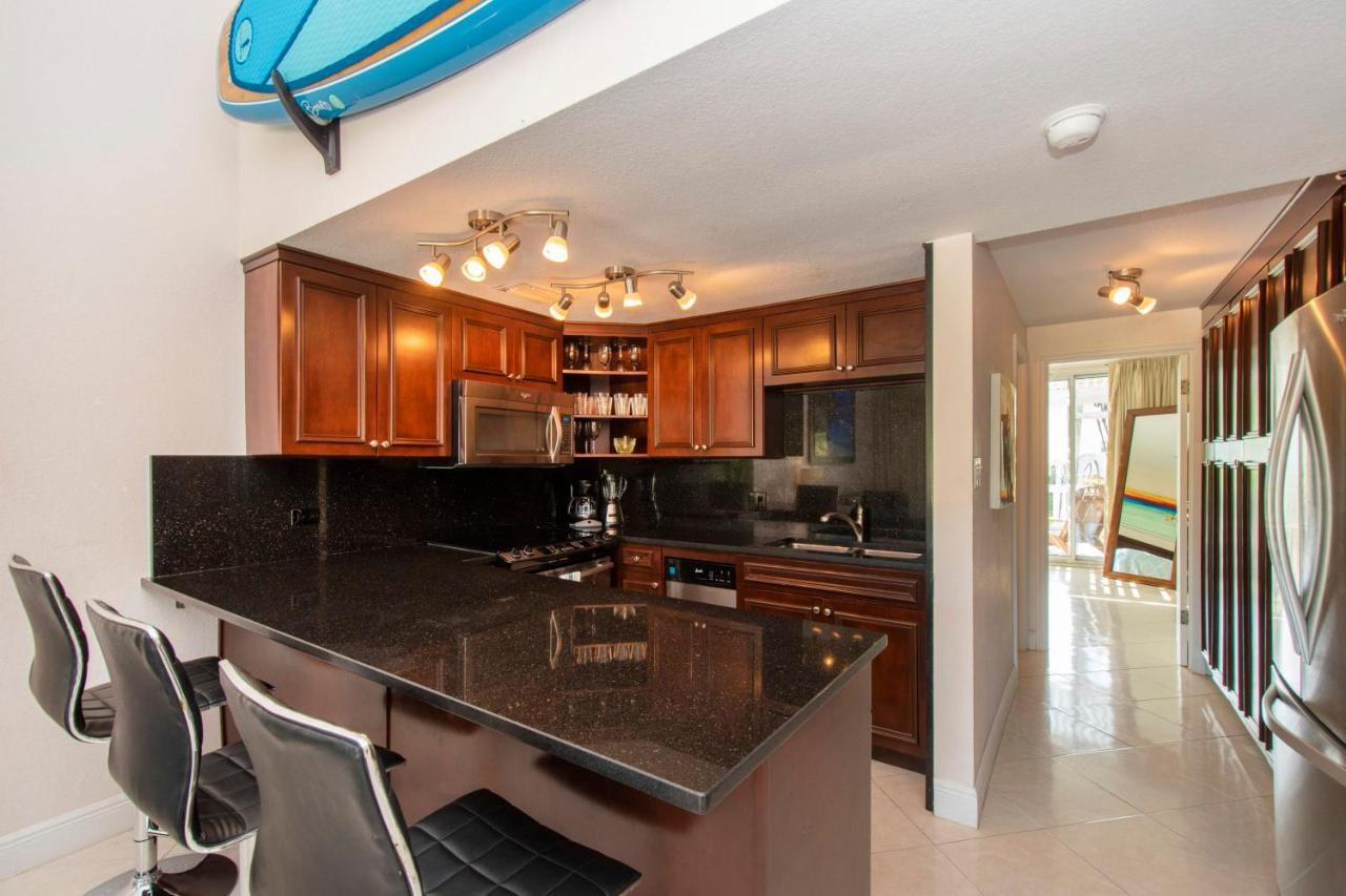 Beach Living At Island Pine Villas Blaw George Town Kültér fotó